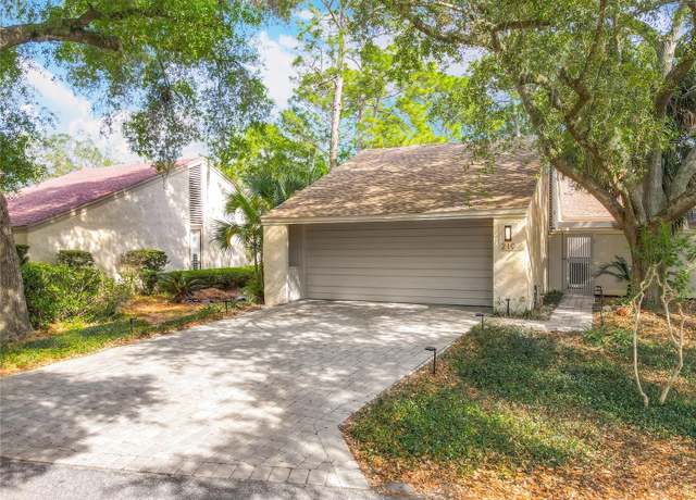 Property at 210 Weeping Elm Ln, Longwood, FL 32779, 2 beds, 2 baths