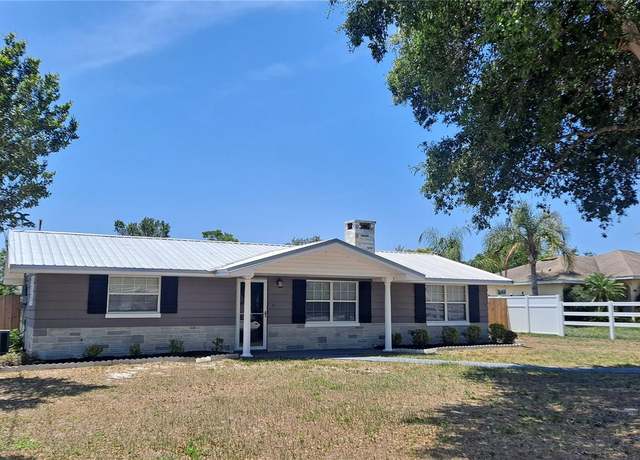 Property at 11624 Ocklawaha Dr, Leesburg, FL 34788, 3 beds, 2 baths