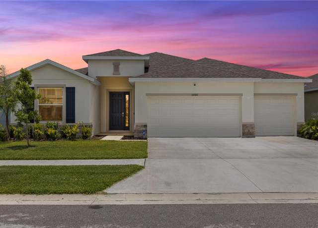 Property at 33700 Hamilton Hill Ln, Wesley Chapel, FL 33545, 4 beds, 3 baths