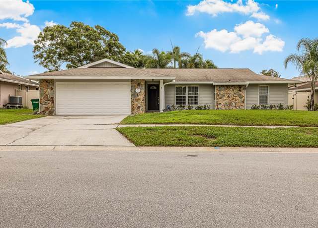 Property at 5 Valencia Cir, Safety Harbor, FL 34695, 3 beds, 2 baths