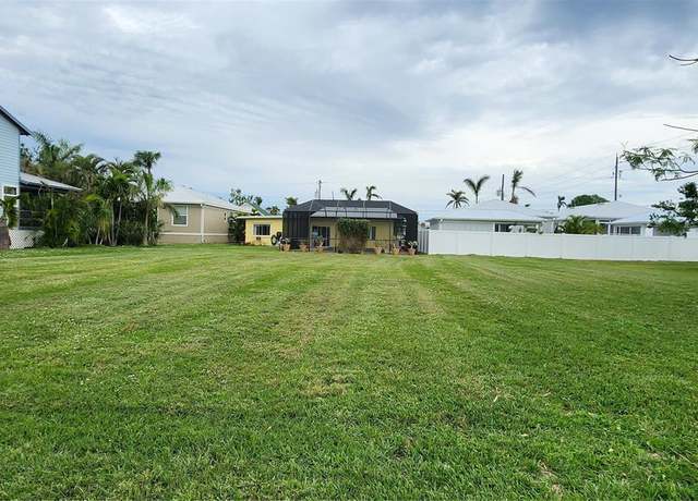 Property at 316 Durrance St, Punta Gorda, FL 33950