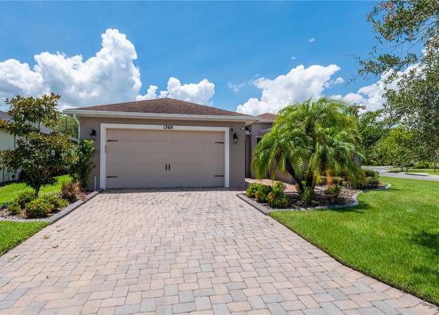 Property at 1368 Del Mar Dr, Kissimmee, FL 34759, 2 beds, 2.5 baths