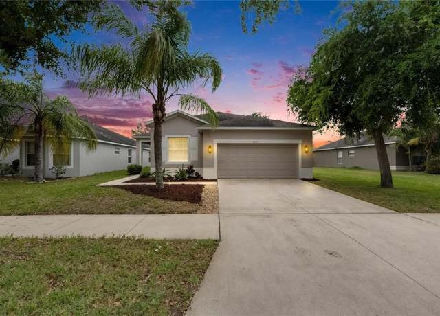 Property at 7511 Turtle View Dr, Ruskin, FL 33573, 4 beds, 2 baths