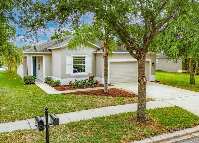 Property at 7511 Turtle View Dr, Ruskin, FL 33573, 4 beds, 2 baths