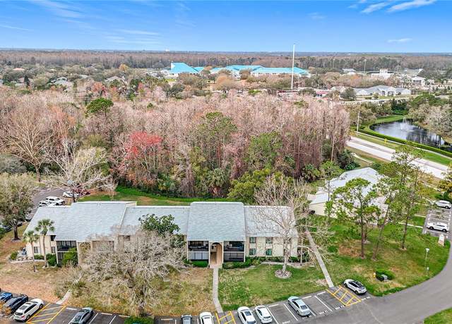Property at 1354 Shady Pine Way Unit E2, Tarpon Springs, FL 34688, 2 beds, 2 baths