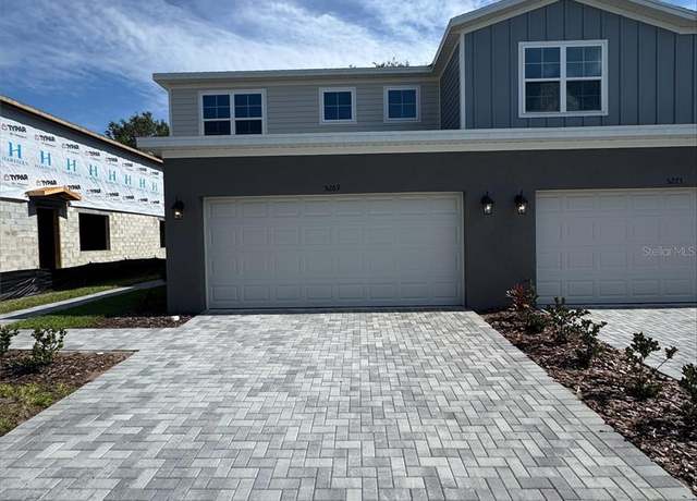 Property at 5269 Luisa Ct, St Cloud, FL 34771, 4 beds, 3.5 baths