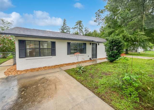 Property at 5349 NE 24th St, Ocala, FL 34470, 3 beds, 2 baths
