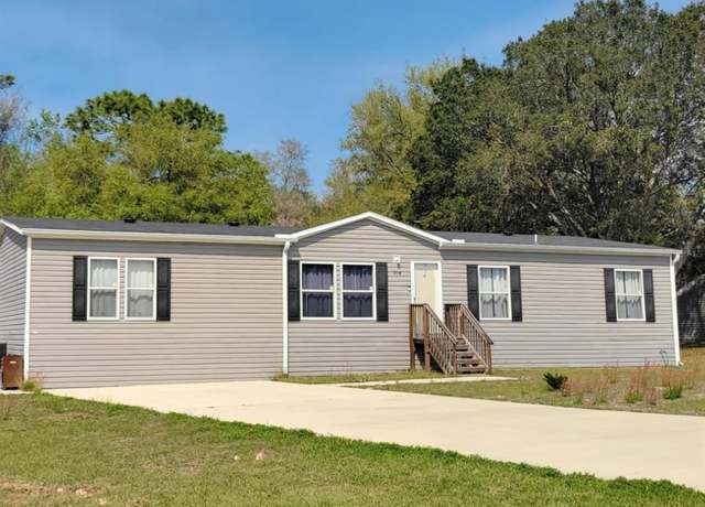 Property at 314 SE 70th Cir, Ocala, FL 34472, 5 beds, 3 baths