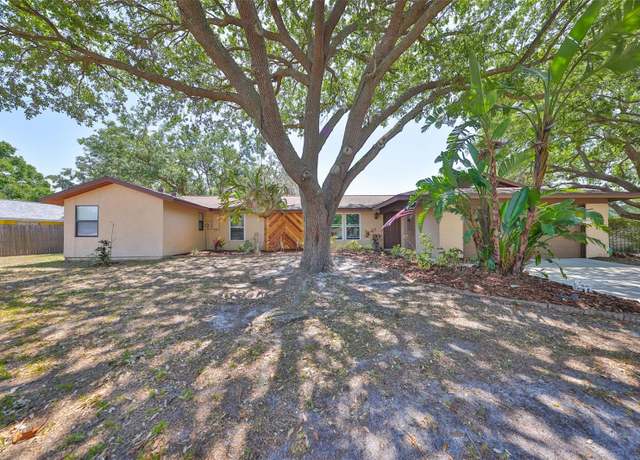 Property at 601 Cedar Grove Dr, Brandon, FL 33511, 4 beds, 3 baths