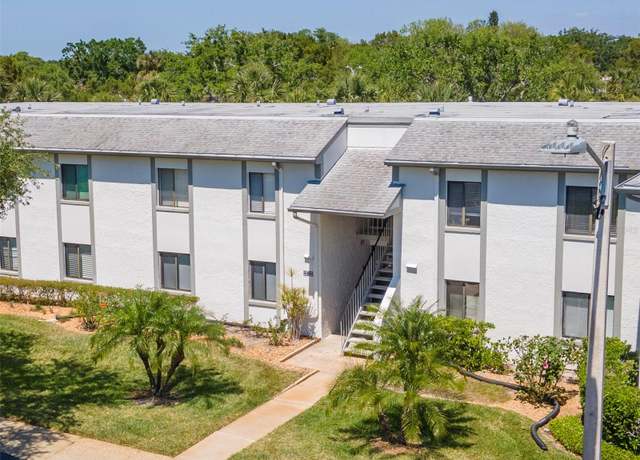 Property at 112 W Cypress Ct, Oldsmar, FL 34677, 2 beds, 2 baths