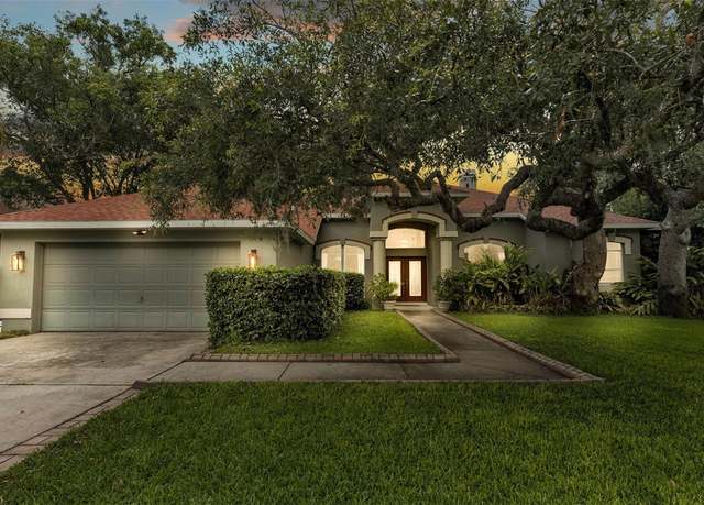 Property at 2332 Timbergrove Dr, Valrico, FL 33596, 4 beds, 3 baths