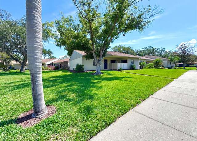 Property at 30 Tads Trl, Oldsmar, FL 34677, 3 beds, 2 baths