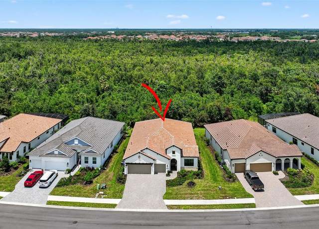 Property at 13513 Deep Blue Pl, Bradenton, FL 34211, 4 beds, 3 baths