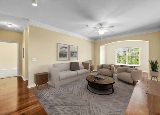 Property at 4207 S Dale Mabry Hwy #3302, Tampa, FL 33611, 2 beds, 1 bath