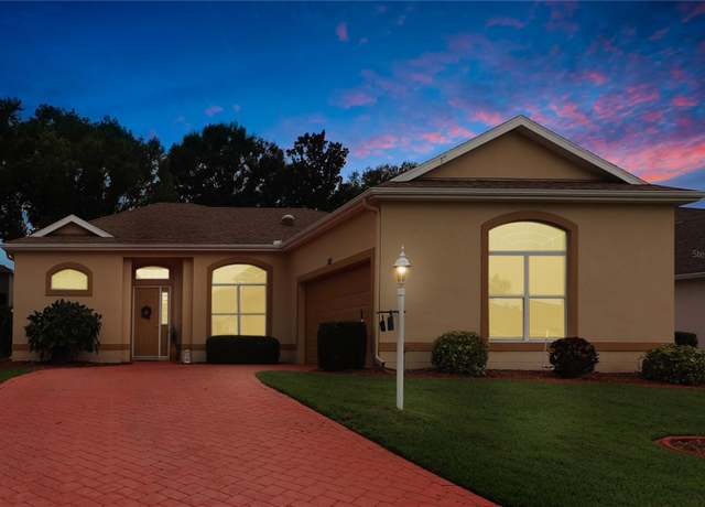 Property at 5008 Sawgrass Lake Cir, Leesburg, FL 34748, 3 beds, 2 baths