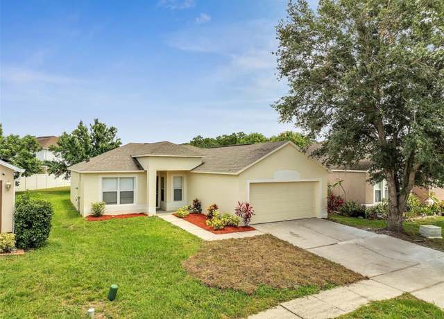 Property at 3274 Hunters Chase Loop, Kissimmee, FL 34743, 3 beds, 2 baths