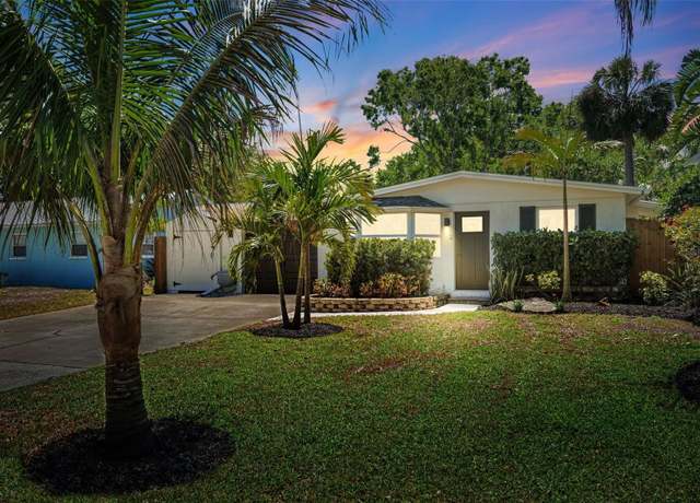 Property at 225 Ontario Ave, Crystal Beach, FL 34681, 2 beds, 1 bath