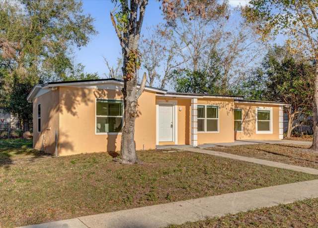 Property at 2341 Hadley St, Deltona, FL 32738, 3 beds, 2 baths