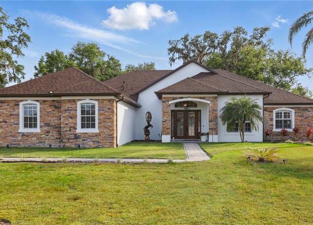Property at 841 Oaks Shores Rd, Leesburg, FL 34748, 4 beds, 3 baths