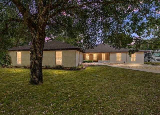 Property at 2272 SW Grandview Ave, Dunnellon, FL 34431, 3 beds, 3 baths