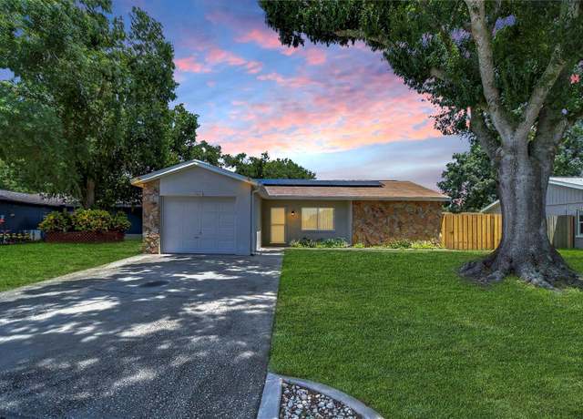 Property at 11505 Blackbark Dr, Riverview, FL 33579, 3 beds, 2 baths