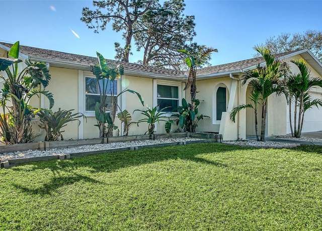 Property at 2407 Amanda Dr, Sarasota, FL 34232, 2 beds, 2 baths