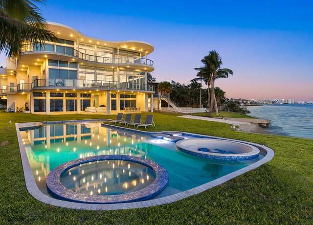 Property at 4035 Bay Shore Rd, Sarasota, FL 34234, 8 beds, 8.5 baths