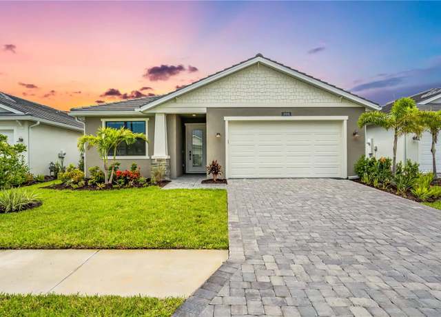 Property at 18881 Daybreak Dr, Venice, FL 34293, 4 beds, 2 baths