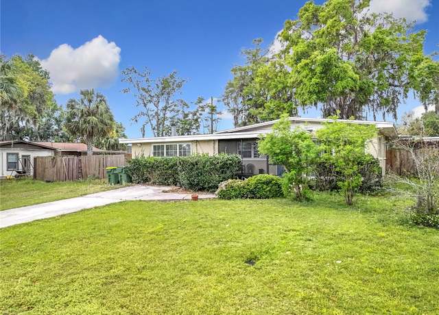 Property at 515 Scenic St, Leesburg, FL 34748, 4 beds, 2 baths