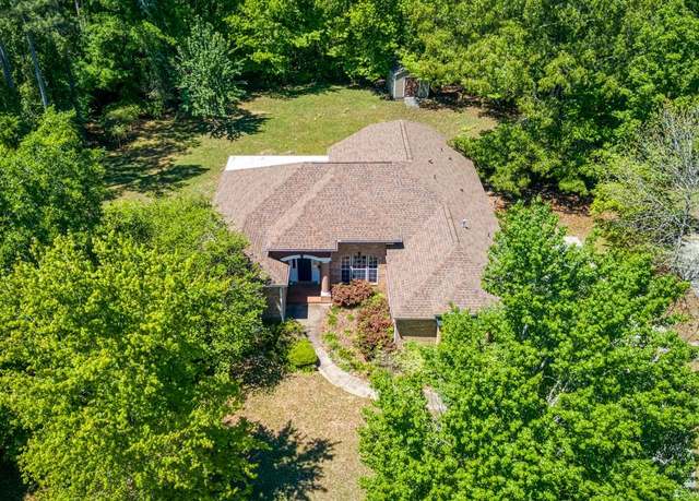 Property at 50 Daffodil Cv, Crawfordville, FL 32327, 4 beds, 3 baths