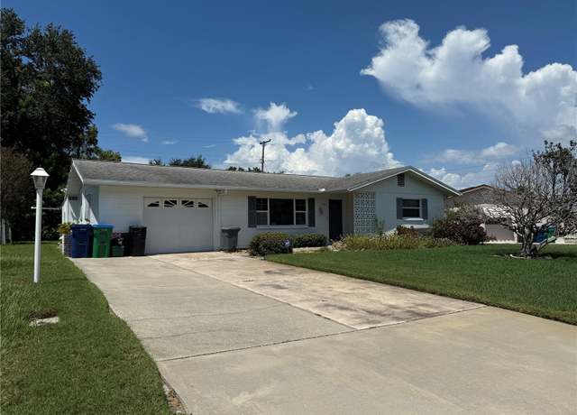 Property at 10719 Village Green Ave, Seminole, FL 33772, 2 beds, 2 baths