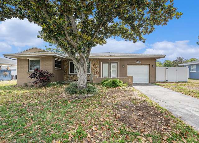 Property at 109 S Nimbus Ave, Clearwater, FL 33765, 2 beds, 2.5 baths
