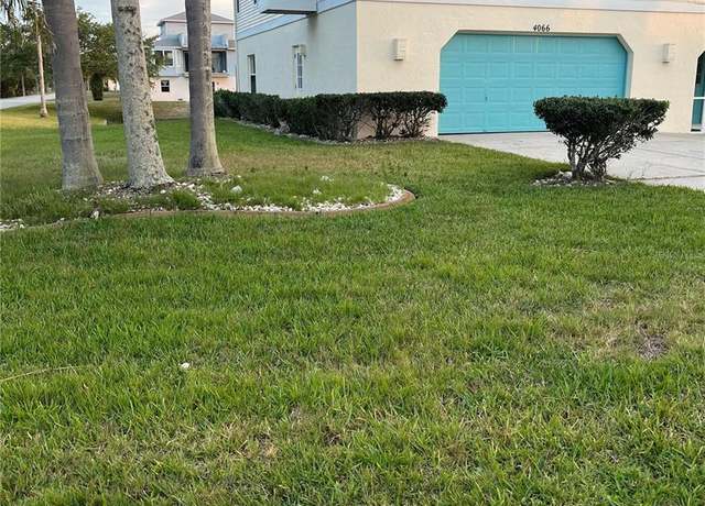 Property at 4066 Amberjack Dr, Hernando Beach, FL 34607, 3 beds, 3 baths