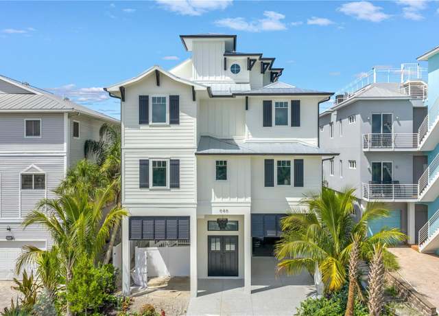Property at 646 Calle Del Otono, Sarasota, FL 34242, 8 beds, 8.5 baths
