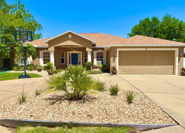 Property at 28 Buffalo Meadow Ln, Palm Coast, FL 32137, 4 beds, 2 baths