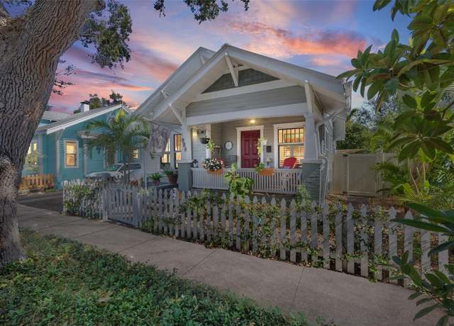 Property at 731 7th St N, St Petersburg, FL 33701, 2 beds, 1.5 baths