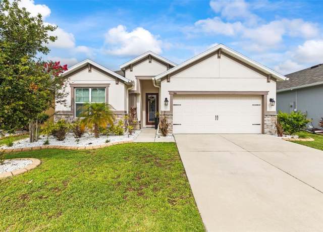 Property at 944 Old Windsor Way, Spring Hill, FL 34609, 4 beds, 2 baths