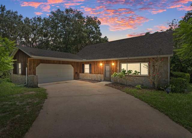 Property at 212 S Ferndale Ter, Inverness, FL 34450, 2 beds, 2.5 baths