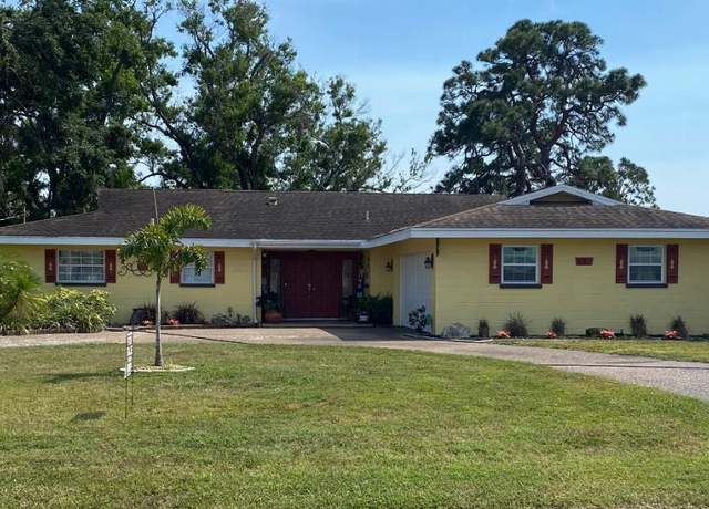 Property at 836 Magellan Dr, Sarasota, FL 34243, 3 beds, 2.5 baths