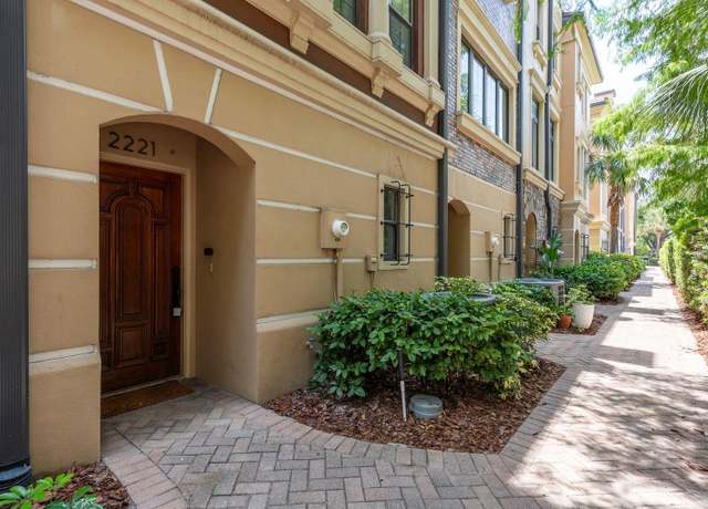 Property at 2221 Soho Bay Ct, Tampa, FL 33606, 2 beds, 2.5 baths