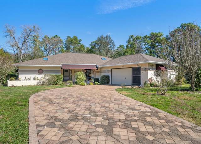 Property at 31 Redbay Ct W, Homosassa, FL 34446, 3 beds, 3 baths