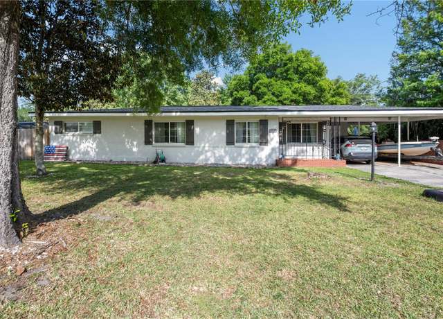 Property at 219 NW 7th St, Williston, FL 32696, 3 beds, 2 baths