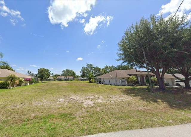 Property at 130 Broadmoor Ln, Rotonda West, FL 33947