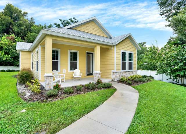 Property at 967 Azalea Walk Cir, Deland, FL 32724, 3 beds, 2 baths
