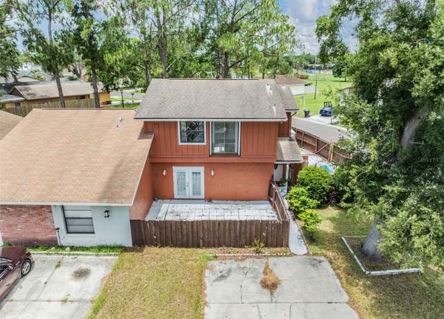 Property at 10520 Winrock Pl, Tampa, FL 33624, 3 beds, 2.5 baths
