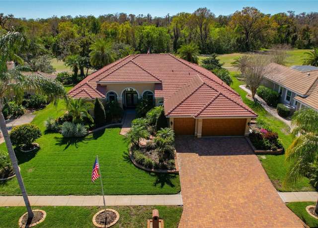 Property at 370 Tall Oak Trl, Tarpon Springs, FL 34688, 4 beds, 3.5 baths