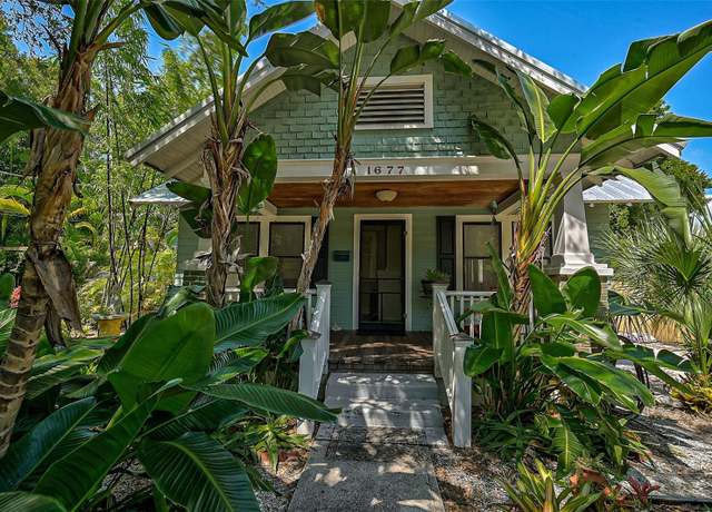 Property at 1677 4th St, Sarasota, FL 34236, 5 beds, 4 baths