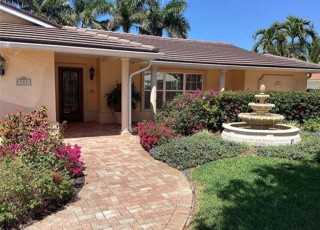 Property at 521 Wedge Ln, Longboat Key, FL 34228, 3 beds, 2 baths