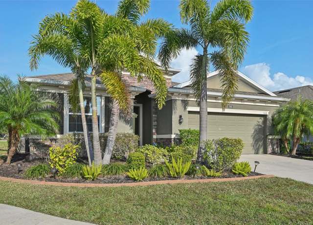 Property at 7812 Birdie Bend Way, Sarasota, FL 34241, 3 beds, 2.5 baths