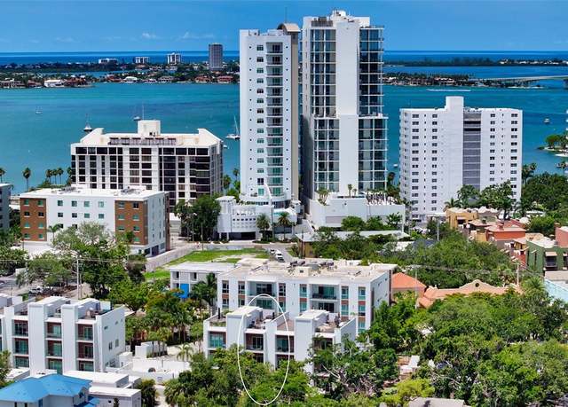 Property at 626 Rawls Ave #626, Sarasota, FL 34236, 3 beds, 3.5 baths